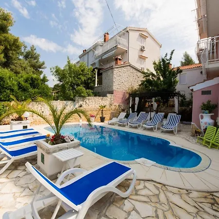 Stil - Two Bedroom With Balcony And Sea View 203 President *