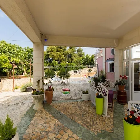 Stil - Two Bedroom With Balcony And Sea View 203 President Lägenhet *