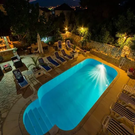 Stil - Two Bedroom With Balcony And Sea View 203 President Traù