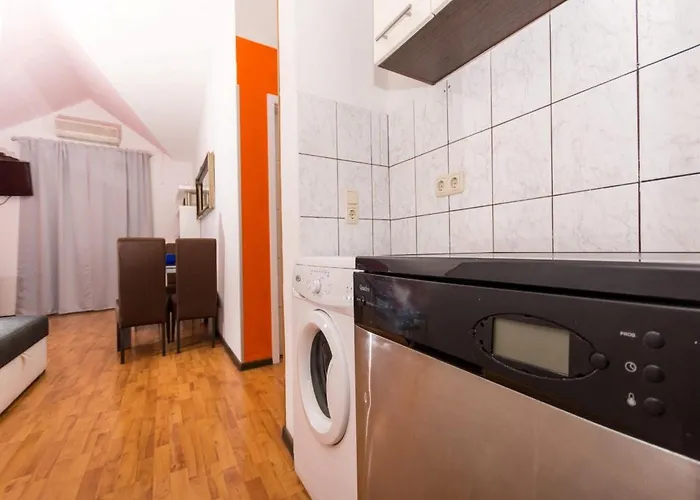 Apartman Stil - Two Bedroom With Balcony And Sea View 203 President *