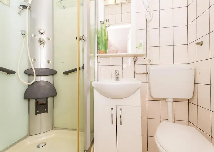 Stil - Two Bedroom With Balcony And Sea View 203 President Apartman