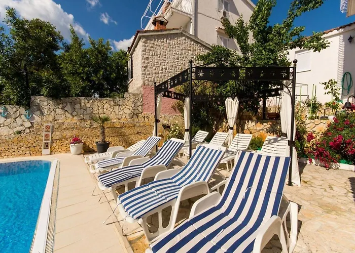 Apartman Stil - Two Bedroom With Balcony And Sea View 203 President